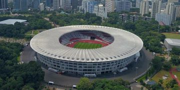 Laga Indonesia vs Bulgaria di GBK malam ini diprediksi picu kemacetan. Polisi imbau warga antisipasi kepadatan lalu lintas. (Foto: Shutterstock)