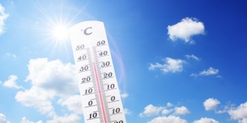 BMKG menjelaskan penyebab Jakarta terasa lebih panas beberapa hari terakhir. Faktor utama adalah penyinaran matahari kuat dan masa peralihan musim.