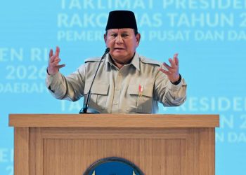 Presiden Prabowo Subianto menggelar sidang kabinet paripurna di Istana Kepresidenan untuk membahas kesiapan pemerintah menjelang Idulfitri. (Foto: Dok. Biro Pers, Media, dan Informasi Sekretariat Presiden)