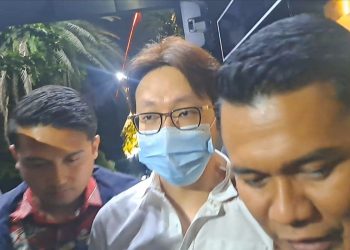 Richard Lee resmi ditahan di Rutan Polda Metro Jaya setelah pemeriksaan sebagai tersangka. Polisi menyebut ia mangkir pemeriksaan dan wajib lapor. (Foto: Kompas.com/Disya Shaliha)