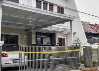 Pasutri di Jatibening Bekasi diserang diduga rampok saat subuh. Suami tewas, istri kritis dan jalani operasi. Polisi masih menyelidiki kasus ini. (Foto: ANTARA/Instagram/@infobekasi/Ilham Kausar)