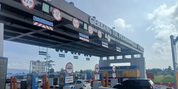 Simak rincian tarif Tol Trans Jawa dari Jakarta menuju Semarang Yogyakarta dan Surabaya saat mudik Lebaran. Pastikan saldo e toll cukup sebelum berangkat. (Foto: readers.id)