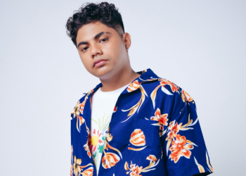 Penyanyi Piche Kota resmi ditahan Polres Belu terkait kasus dugaan pemerkosaan siswi SMA di Atambua. Polisi menetapkan tiga tersangka dalam perkara ini. (Foto: volix.co.id)