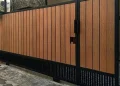 Ingin pagar PVC terlihat mewah? Simak pilihan warna terbaik seperti hitam doff hingga navy untuk tampilan rumah lebih elegan.