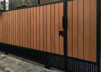 Ingin pagar PVC terlihat mewah? Simak pilihan warna terbaik seperti hitam doff hingga navy untuk tampilan rumah lebih elegan.