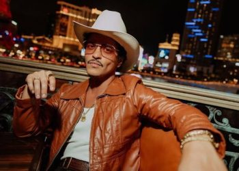 Bruno Mars memberikan klarifikasi setelah diduga menyukai postingan yang mengejek Taylor Swift. Ia menegaskan tidak ada kebencian dan meminta publik menyebarkan cinta. (Foto: Instagram @brunomars)