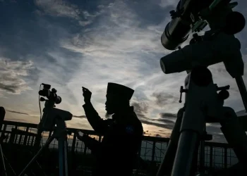 Peneliti BRIN memprediksi Idul Fitri 1447 H jatuh pada 21 Maret 2026 berdasarkan perhitungan posisi hilal dan kriteria MABIMS. (Foto: ANTARA FOTO /MOHAMMAD AYUDHA)