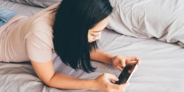 Kebiasaan pagi yang tampak sepele ternyata bisa memicu bad mood seharian. Kenali pola yang perlu dihindari agar tetap fokus dan bertenaga.