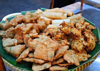 Gorengan favorit saat buka puasa ternyata masih aman dikonsumsi. Dokter mengingatkan beberapa syarat penting agar tidak mengganggu kesehatan.