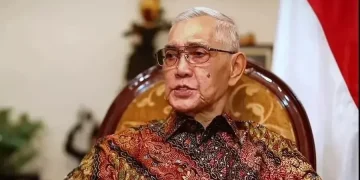 Try Sutrisno wafat di usia 90 tahun di RSPAD Jakarta. Istana melalui Mensesneg Prasetyo Hadi menyampaikan dukacita mendalam. (Foto: Tangkapan layar YouTube Sekretariat Presiden)