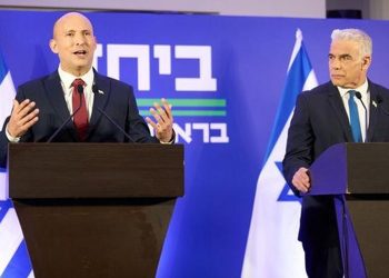 Dua eks PM Israel, Naftali Bennett dan Yair Lapid, membentuk koalisi baru untuk menantang Benjamin Netanyahu di pemilu mendatang. (Foto: merdeka.com)