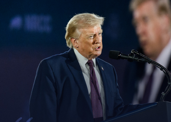 Donald Trump menyebut perang AS dengan Iran akan berakhir dalam waktu dekat tanpa kesepakatan resmi. Simak pernyataan lengkapnya.