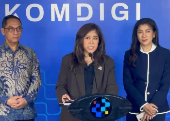 Komdigi memantau YouTube dan Roblox karena belum patuh penuh aturan perlindungan anak. Simak penjelasan lengkap dan respons platform. (Foto: RRI/Josua Sihombing)
