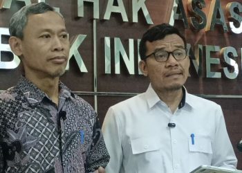 Komnas HAM minta identitas pelaku kasus air keras Andrie Yunus dibuka. Proses penyidikan oleh TNI disebut sudah mencapai 80 persen. (Foto: elshinta.com)
