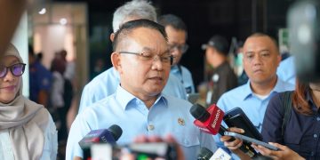 Dudung Abdurachman menegaskan pengawasan ketat program MBG dan Sekolah Rakyat. Pelaksanaan yang tidak sesuai akan ditindak tegas. (Foto: Kantor Staf Presiden)