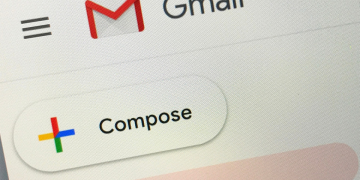Gmail mengintegrasikan AI Gemini yang berdampak pada lebih dari dua miliar pengguna. Isu privasi dan keamanan data mulai jadi sorotan. (Foto: Jarretera/Shutterstck via Business Insider)