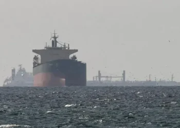 Militer AS mulai blokade pelabuhan Iran di Selat Hormuz. Teheran merespons keras dan ancam keamanan kawasan. (Foto: Reuters)