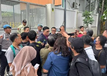 Bareskrim Polri mengungkap kasus emas ilegal bernilai Rp25,9 triliun. Tiga tersangka ditetapkan dan dugaan pencucian uang ikut diselidiki. (Foto: Istimewa)
