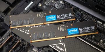 Harga RAM mulai turun setelah melonjak tinggi akibat AI. Simak penyebab penurunan DDR4 dan DDR5 serta peluang terbaik untuk membeli. (Foto: Crucial)