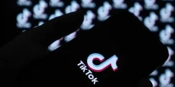 Banyak akun TikTok ditangguhkan akibat aturan usia baru. Pengguna mengeluh meski merasa sudah memenuhi syarat. (Foto: pantau.com)