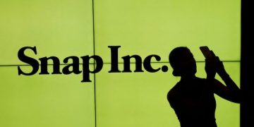 Snap melakukan PHK karyawan global sebagai bagian dari efisiensi dan adaptasi terhadap perkembangan teknologi AI. (Foto: REUTERS/Lucas Jackson)