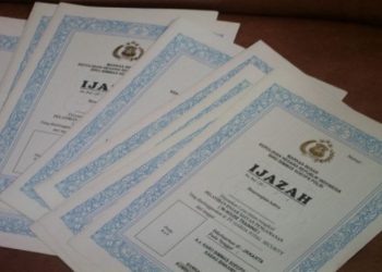 Simak cara konfirmasi data ijazah online lewat portal resmi Kemendikdasmen lengkap dengan tahapan dan cara cek NISN terbaru.