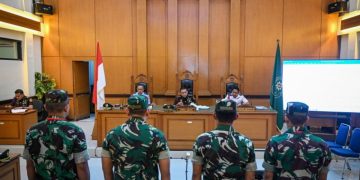 Sidang militer ungkap kronologi dan motif empat anggota TNI dalam kasus penyiraman air keras terhadap aktivis Andrie Yunus. (Foto: Antara)