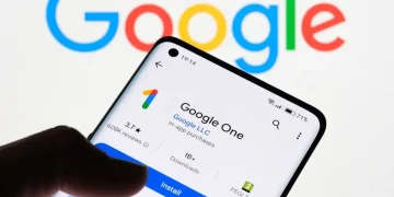Google One hadir sebagai solusi penyimpanan cloud untuk mengatasi memori penuh dengan fitur foto, video, dan file yang aman. (Foto: Beebom)