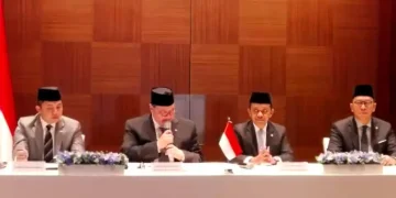 Pemerintah terapkan WFH ASN setiap Jumat dan batasi pembelian BBM. Simak poin penting kebijakan terbaru serta dampaknya bagi masyarakat.
