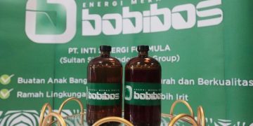 BBM nabati Bobibos dari jerami segera diuji di mobil dan motor. Diklaim ramah lingkungan, murah, dan berpotensi gantikan BBM fosil. (Foto: metrotvnews.com)