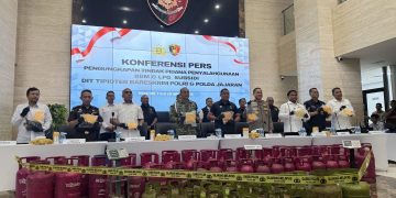 Polri membuka hotline pengaduan untuk melaporkan penyalahgunaan BBM dan LPG subsidi demi memastikan distribusi tepat sasaran. (Foto: Metro TV/Vania Liu)