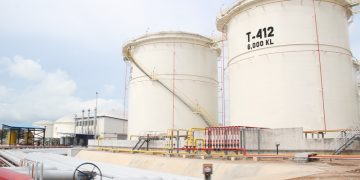 Cadangan BBM Indonesia berpotensi naik jadi sebulan setelah penambahan storage di Karimun. Pemerintah juga siapkan proyek baru.