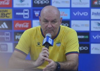 Persib Bandung fokus meraih kemenangan penting demi kembali ke puncak klasemen, tanpa terpengaruh persaingan dengan Borneo FC. (Foto: Dok. Persib Bandung)