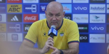 Persib Bandung fokus meraih kemenangan penting demi kembali ke puncak klasemen, tanpa terpengaruh persaingan dengan Borneo FC. (Foto: Dok. Persib Bandung)