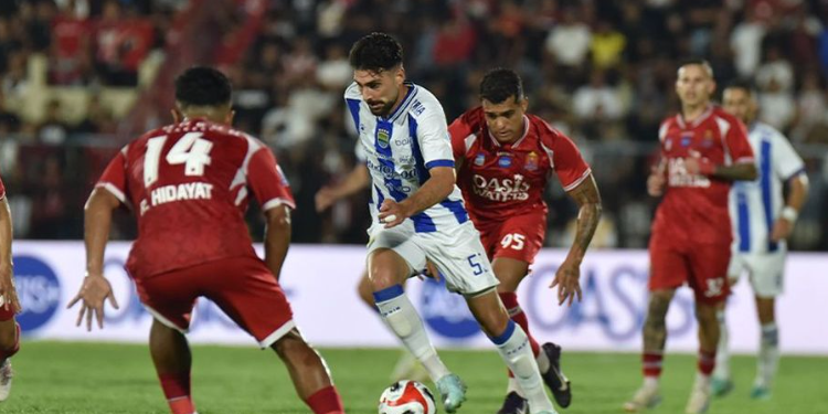 Persijap Jepara berpotensi mengacaukan persaingan juara Super League antara Persib dan Borneo dengan performa yang terus meningkat. (Foto: Persib)
