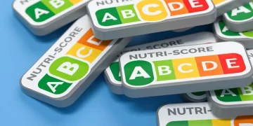 Kemenkes resmi menerapkan label Nutri Level untuk pangan siap saji guna menekan konsumsi gula dan mencegah penyakit kronis. (Foto: Getty Images/aprott)