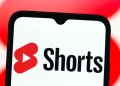 YouTube hadirkan fitur pembatasan Shorts hingga nol menit. Pengguna kini bisa lebih mudah mengontrol waktu menonton video pendek. (Foto: monitorday.com)