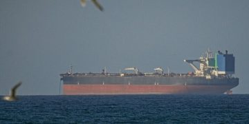 Blokade AS di Selat Hormuz membuat kapal dagang putar balik. Ketegangan meningkat di jalur energi global strategis. (Foto: aa.com.tr)