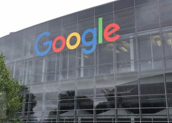 Google mengembangkan TurboQuant untuk menghemat penggunaan RAM pada AI. Teknologi ini berpotensi meredakan krisis memori global. (Foto: liputan6.com)