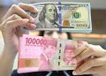 Rupiah melemah tajam ke level Rp17.630 per dolar AS pada perdagangan awal pekan. Simak penyebab utama tekanan terhadap mata uang Garuda.