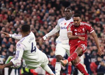 Aston Villa memastikan tiket Liga Champions usai mengalahkan Liverpool 4-2. The Reds kini terancam gagal lolos ke kompetisi elite Eropa.