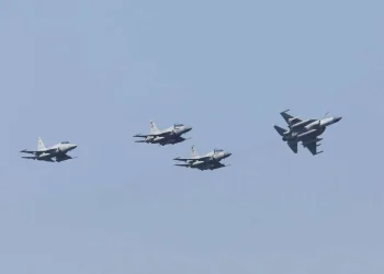 Pakistan mengerahkan ribuan tentara dan jet tempur ke Arab Saudi saat ketegangan AS, Israel, dan Iran kembali meningkat.