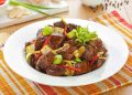 Resep tumis daging sapi empuk dan gurih ala restoran yang praktis dibuat dalam 15 menit. Cocok jadi olahan daging kurban anti ribet!
