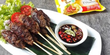Resep sate buntel kambing khas Solo yang empuk, juicy, dan anti alot. Cocok jadi menu Idul Adha keluarga yang menggoda selera.