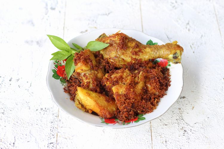 Resep Ayam Bumbu Tomat Lengkuas, Gurih Pedasnya Bikin Makan Malam Jadi Spesial