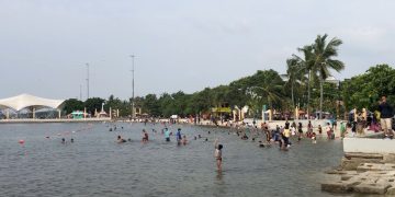 Ancol menggratiskan tiket masuk bagi pengunjung pada sore hingga malam hari dalam rangka memeriahkan HUT Jakarta 2026.
