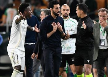 Real Madrid dilanda konflik internal jelang akhir musim setelah gagal meraih gelar. Ketegangan terjadi antara pemain dan pelatih. (Foto: AFP/CRISTINA QUICLER)
