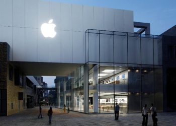 Apple mencatat pertumbuhan dua digit di Indonesia pada 2026. Pendapatan global melonjak dan iPhone jadi pendorong utama kinerja. (Foto: liputan6.com)