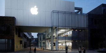 Apple mencatat pertumbuhan dua digit di Indonesia pada 2026. Pendapatan global melonjak dan iPhone jadi pendorong utama kinerja. (Foto: liputan6.com)