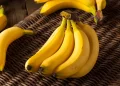 Pisang disebut mampu membantu mencegah kram otot karena kandungan kalium dan magnesium. Namun ahli menilai efeknya tidak instan.